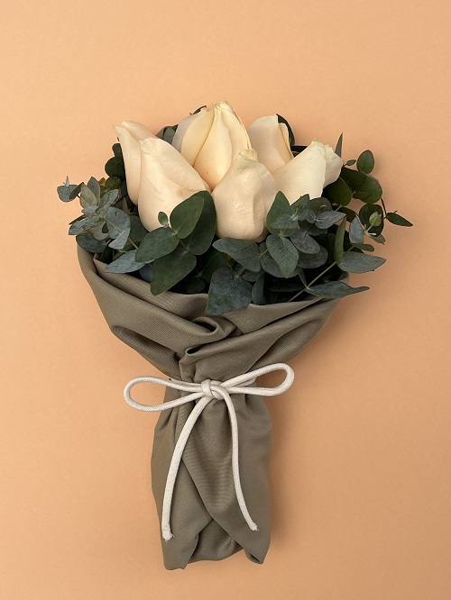 Yūbi - Buquê de 07 Rosas Chá